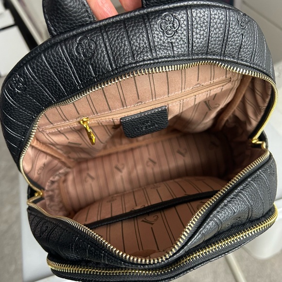 NEW leather backpack - Picture 2 of 6